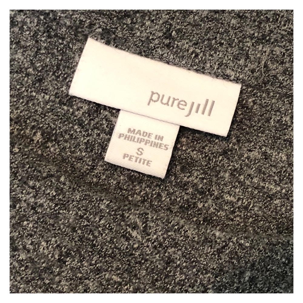 🔥HP🔥 PURE JILL Gray Sweater with Front Pockets. - Picture 5 of 5